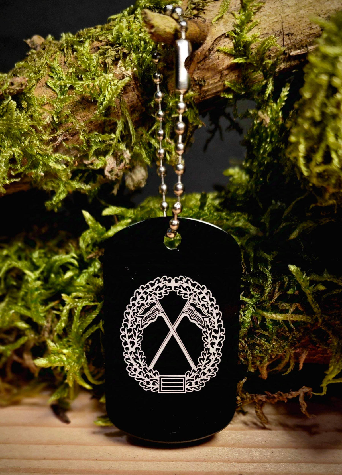 Anhänger Dog Tag aus schwarzer Aluminiumlegierung mit graviertem Symbol und silberner Kugelkette, kratzbeständig und elegant