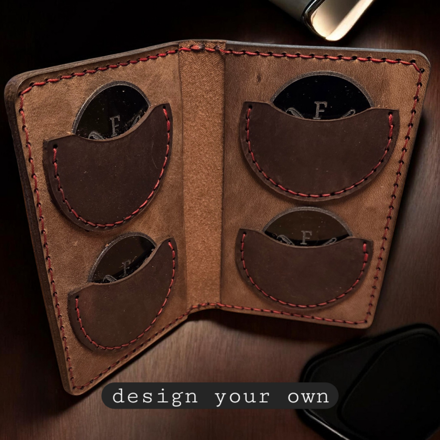 Lederetui für mehrere Coins